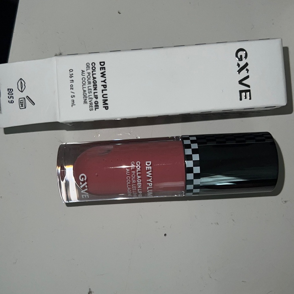 Gwen S. GXVE brand lip gel